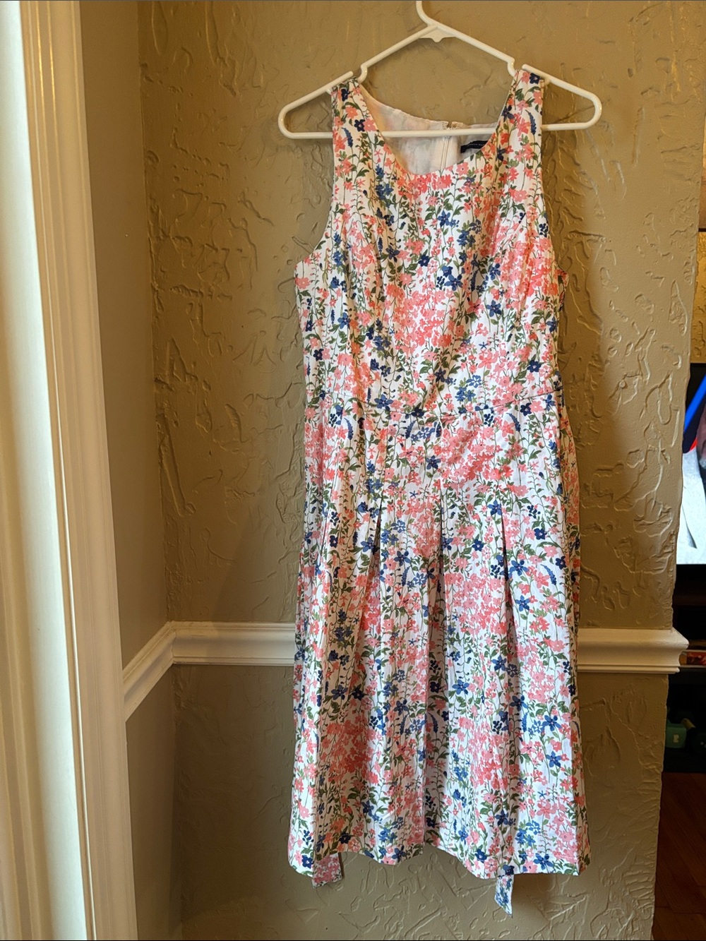 NWT Tommy Hilfiger Floral Sleeveless A-Line Dress in Coral, Blue & Green